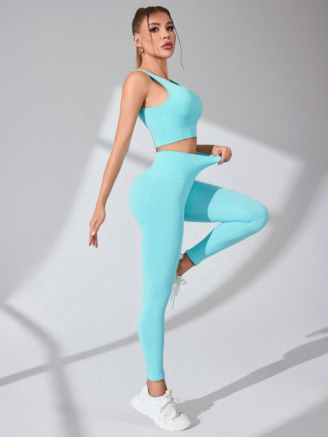 Radiant Scoop Neck Active Set
