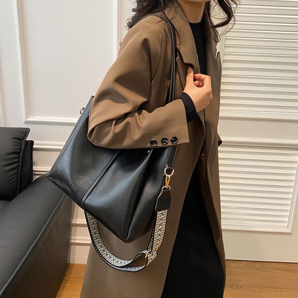 Urban Nomad Tote