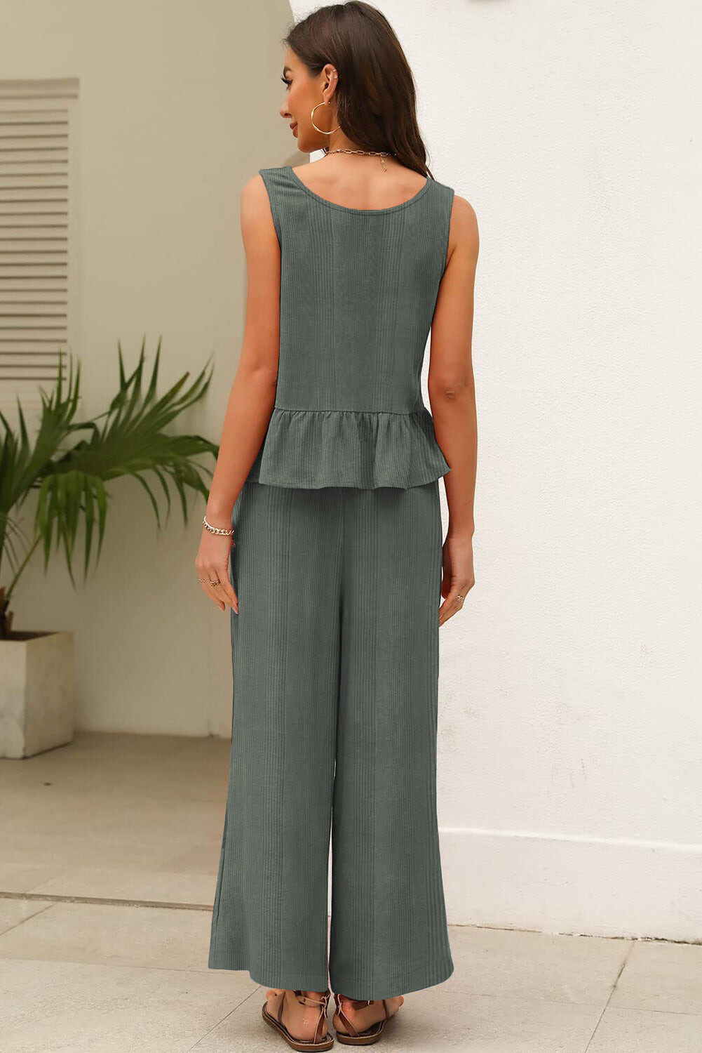 Earthy Elegance